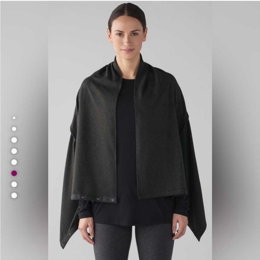 Lululemon Vinyasa Wrap Scarf - Running Luon Suited Jacquard Black Dark Olive